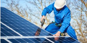Installation Maintenance Panneaux Solaires Photovoltaïques à Neuville